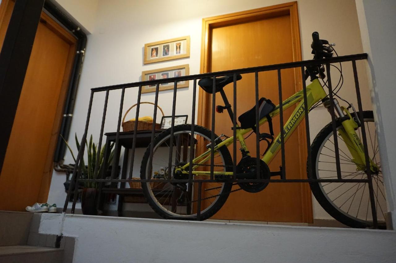 Mara'S Cozy City Apt كاندية المظهر الخارجي الصورة